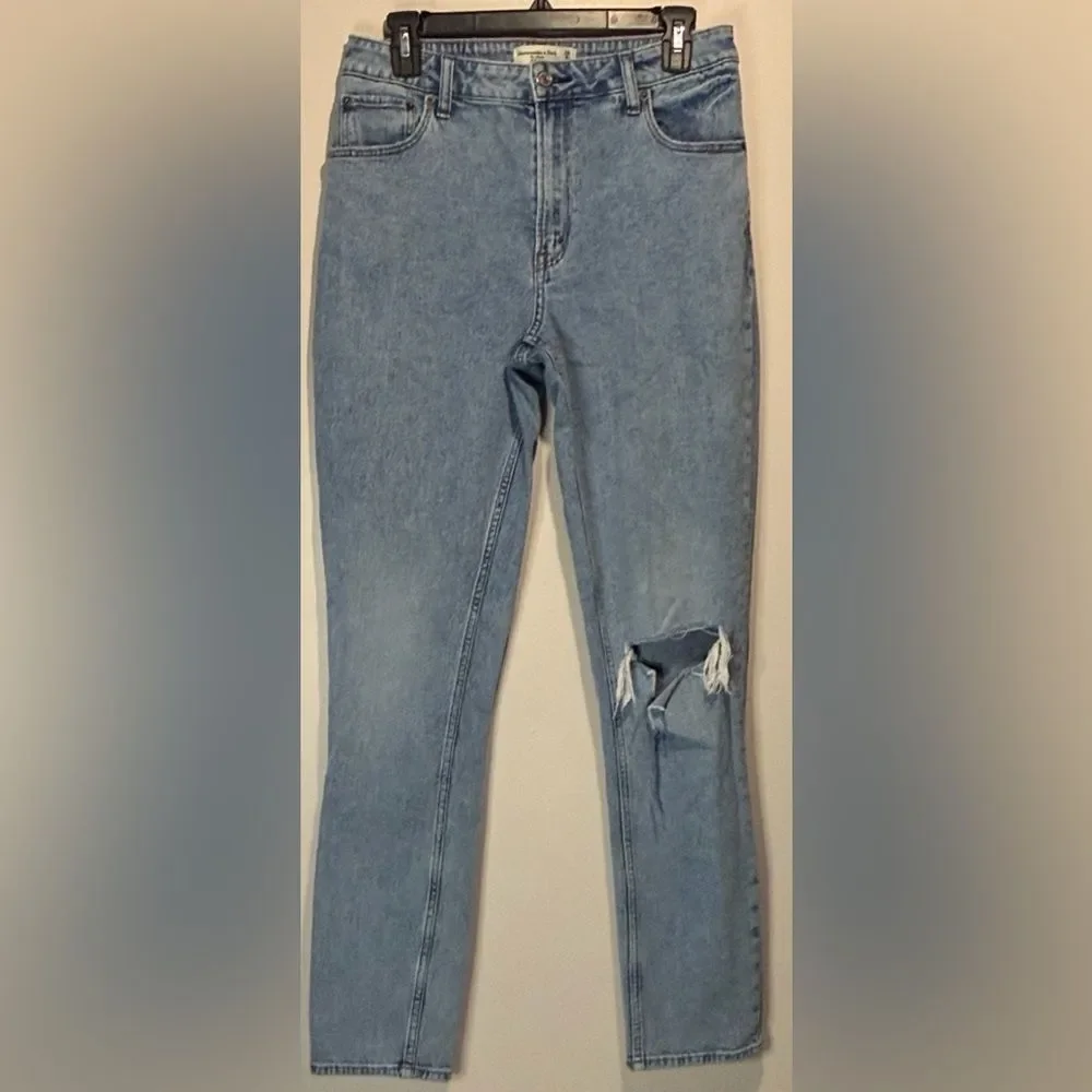 Abercrombie & Fitch The Skinny High Rise Curve Love Knee Hole Size 6 X LONG